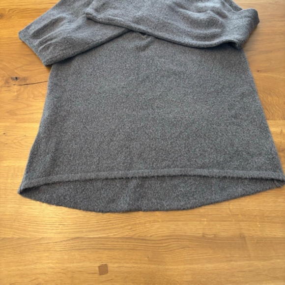 American Eagle Outfitters Gray/Purple Bell Sleeve Sweater - Small - Picture 7 of 8